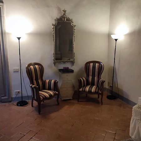 Otello Appartamento In Palazzo Storico - Palazzo Tolomei Флоренция Екстериор снимка