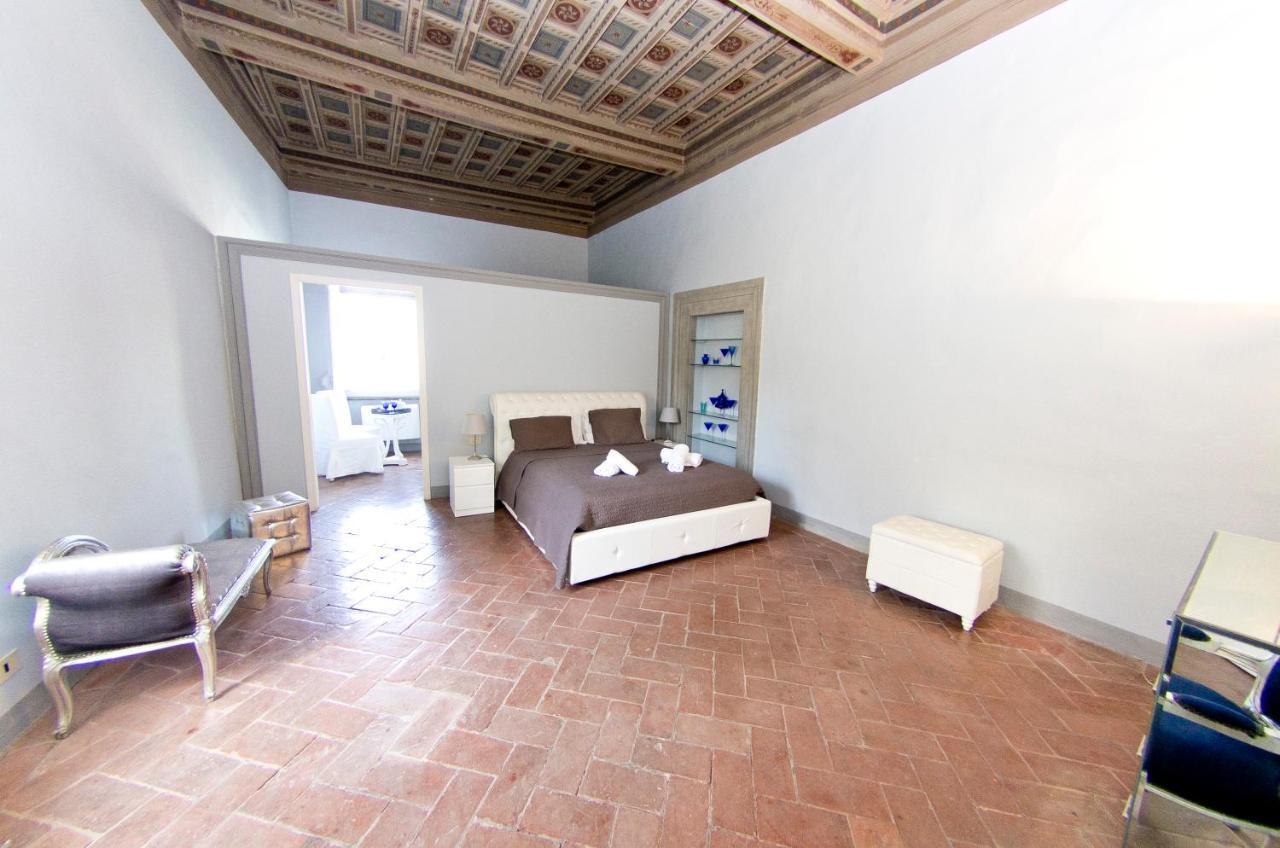 Otello Appartamento In Palazzo Storico - Palazzo Tolomei Флоренция Екстериор снимка